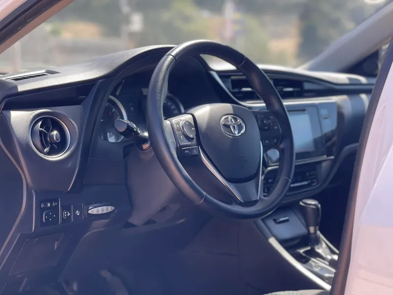 Toyota Corolla с пробегом, 2017, частная рука