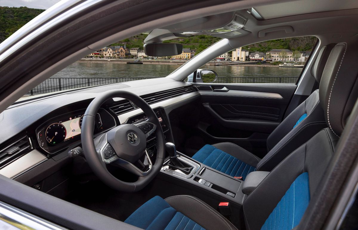 Volkswagen Passat 2019. Front seats. Sedan, 8 generation, restyling