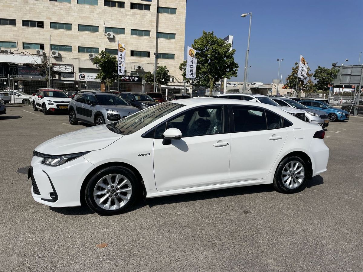 Toyota Corolla 2nd hand, 2021