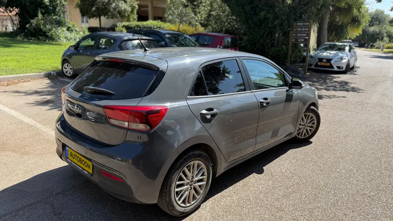 Kia Rio 2nd hand, 2021, private hand