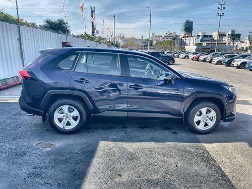 Toyota RAV4 2nd hand, 2021