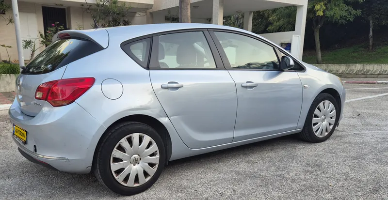 Opel Astra 2nd hand, 2014, private
