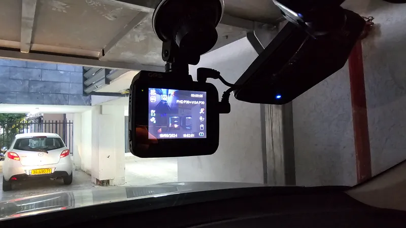 מיצובישי אאוטלנדר יד 2 רכב, 2017, פרטי