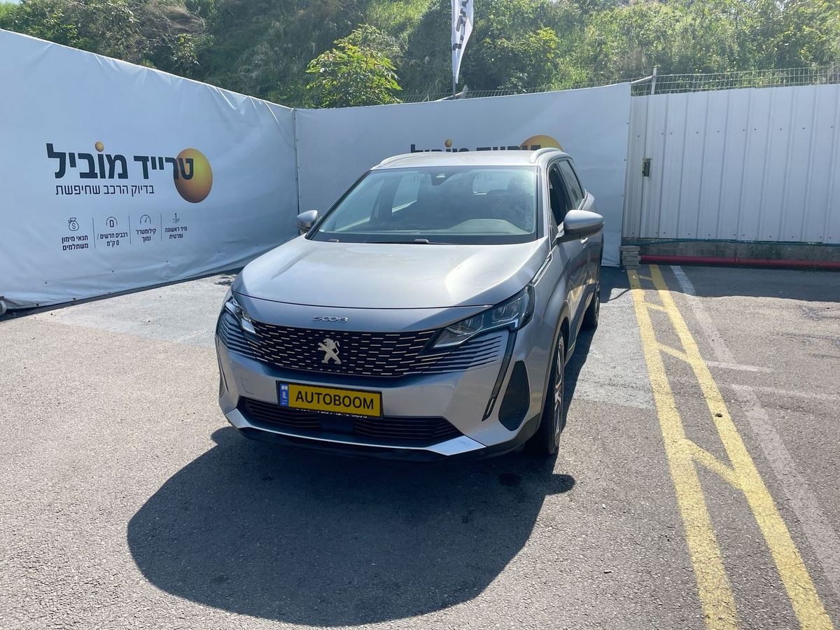 Peugeot 5008 2nd hand, 2021, private hand