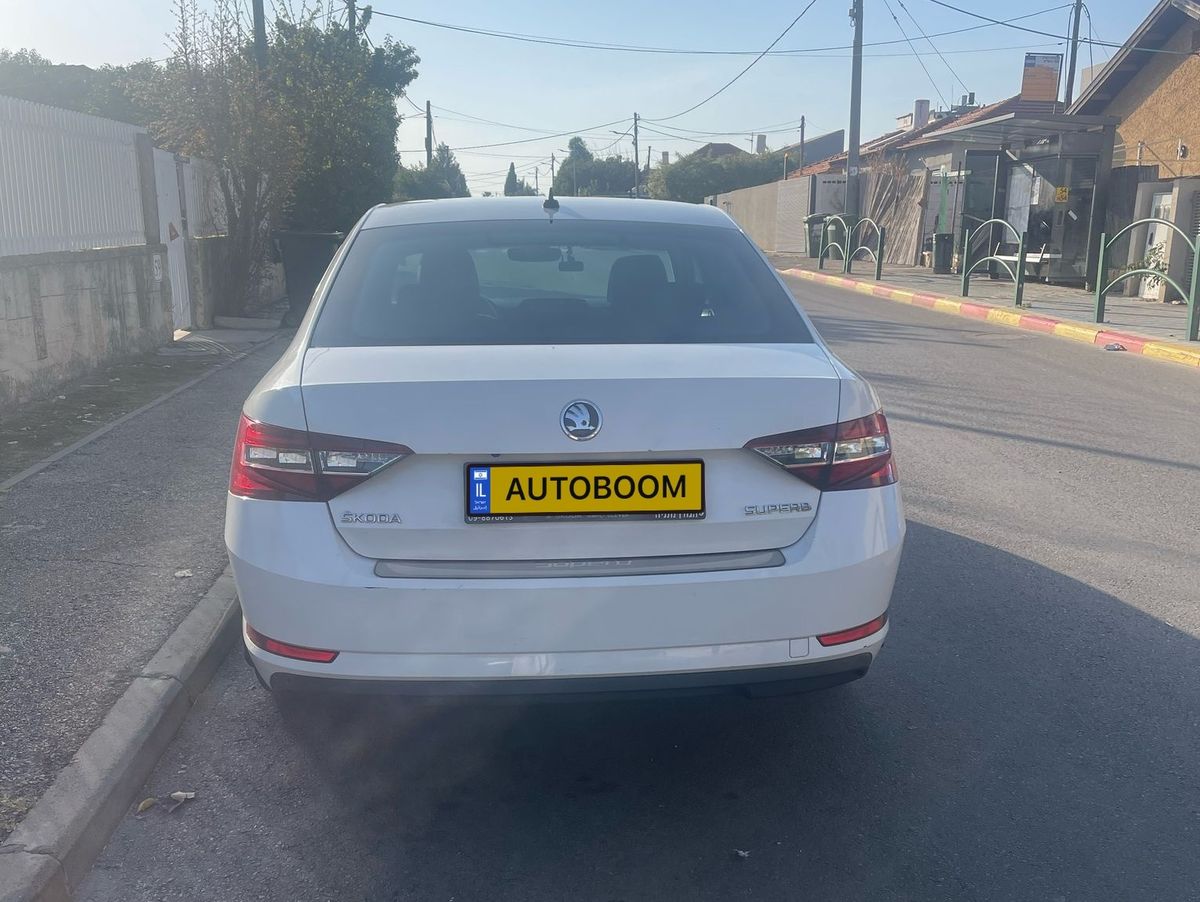 Skoda Superb с пробегом, 2019, частная рука