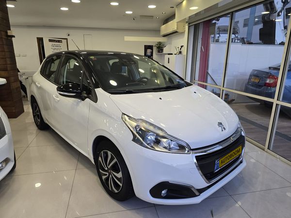 Peugeot 208 с пробегом, 2020