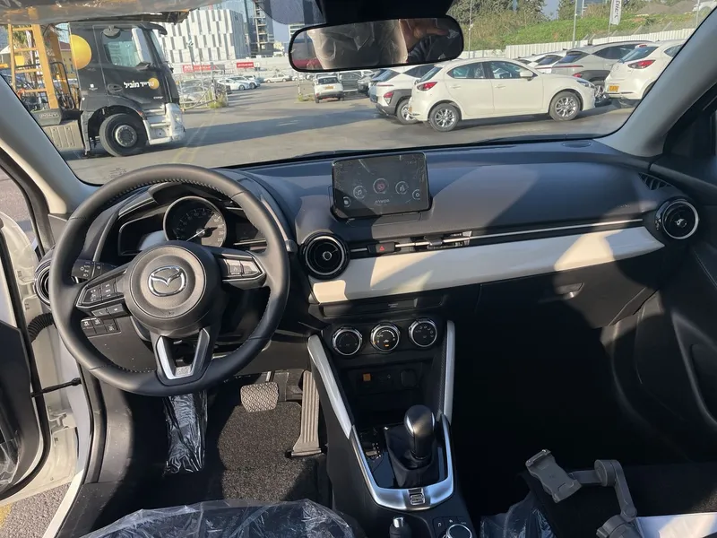 Mazda 2 nouvelle voiture, 2025