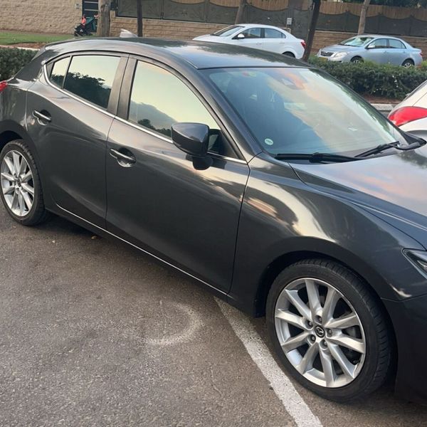 Mazda 3 2ème main, 2017, main privée