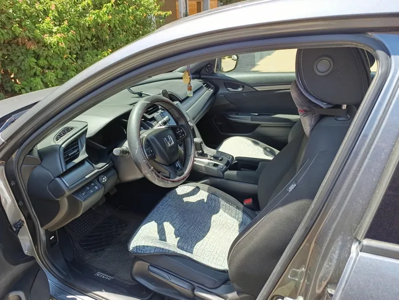 Honda Civic 2nd hand, 2019, private