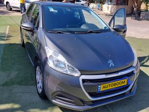 Peugeot 208, 2018, photo