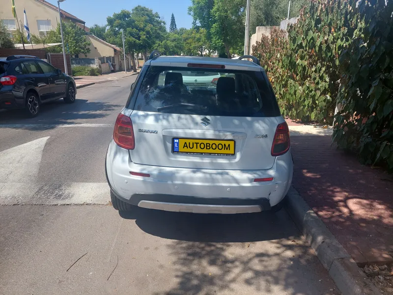 Suzuki SX4 2ème main, 2014, main privée