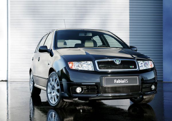 Шкода Фабия RS 2003. Кузов, экстерьер. Хэтчбек 5 дв., 1 поколение