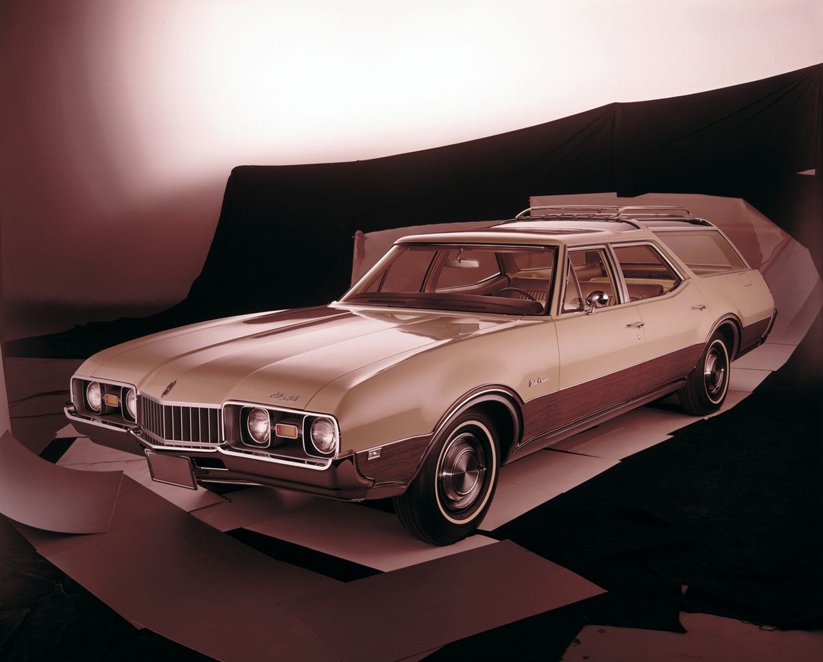 Oldsmobile Vista Cruiser 1968. Bodywork, Exterior. Estate 5-door, 2 generation