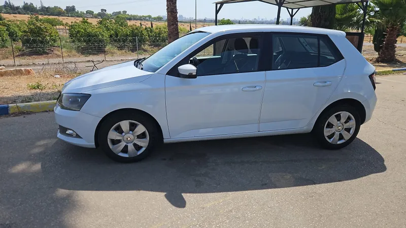 Škoda Fabia 2ème main, 2015, main privée