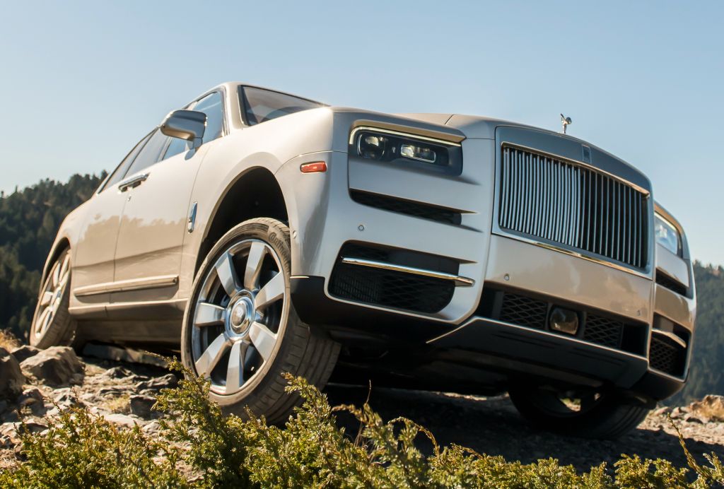 New Rolls-Royce SUV can drive in 21 of water, has built-in refrigerator