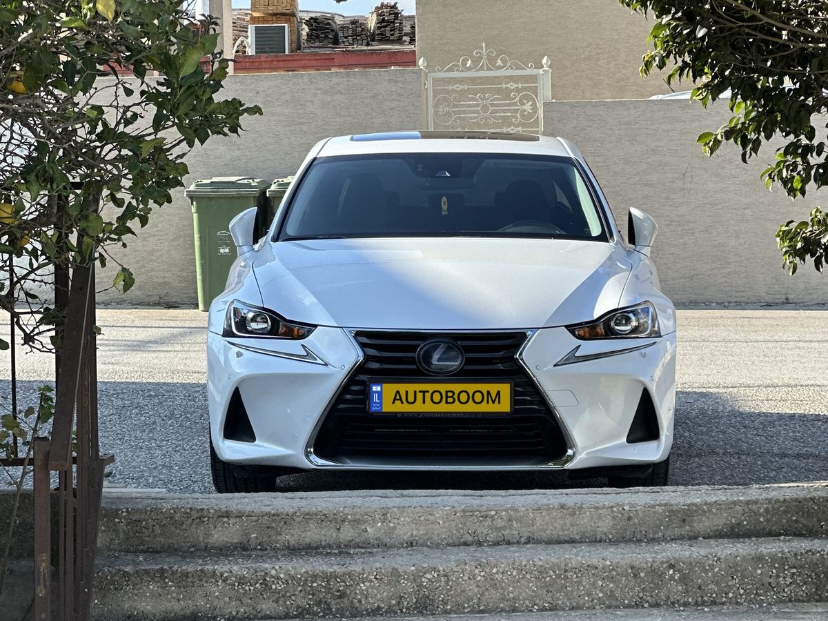 Lexus IS 2ème main, 2018, main privée