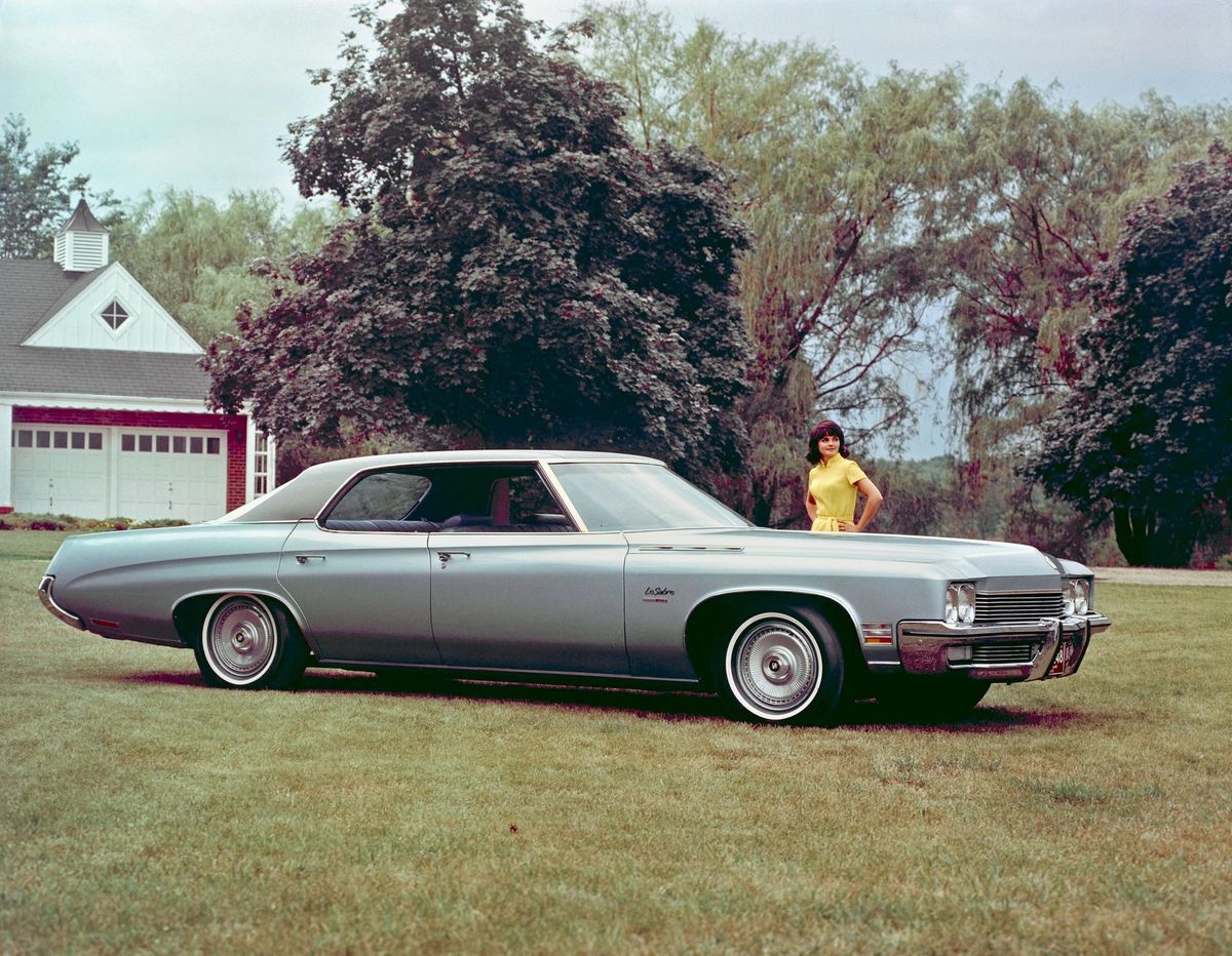 Buick LeSabre 1971. Carrosserie, extérieur. Berline sans pilier central, 4 génération