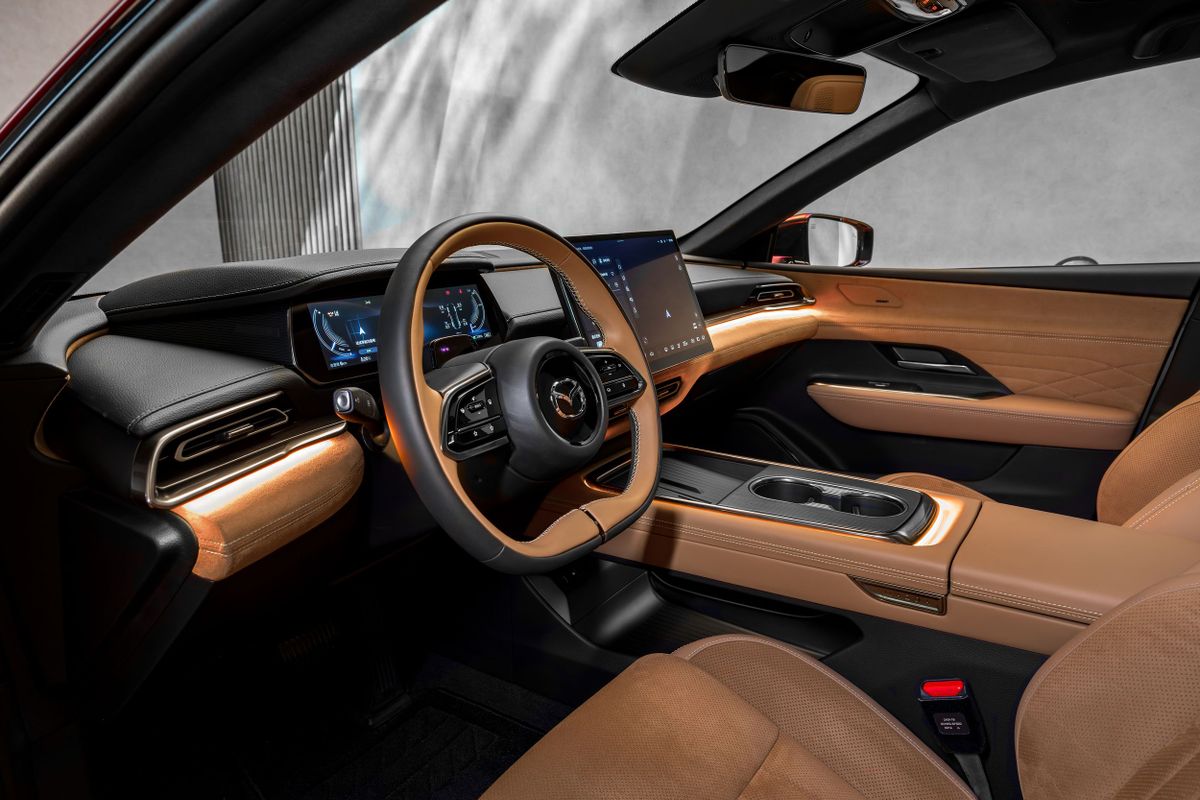 Mazda 6e 2025. Передние сидения. Лифтбэк, 1 поколение
