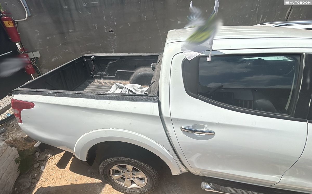 Mitsubishi L200 2nd hand, 2018