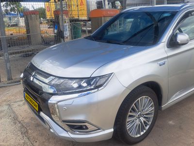 Mitsubishi Outlander с пробегом, 2020, частная рука