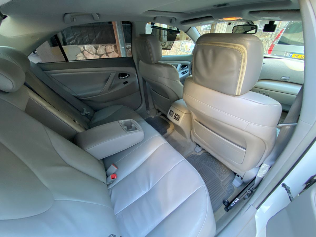 Toyota Camry с пробегом, 2008, частная рука