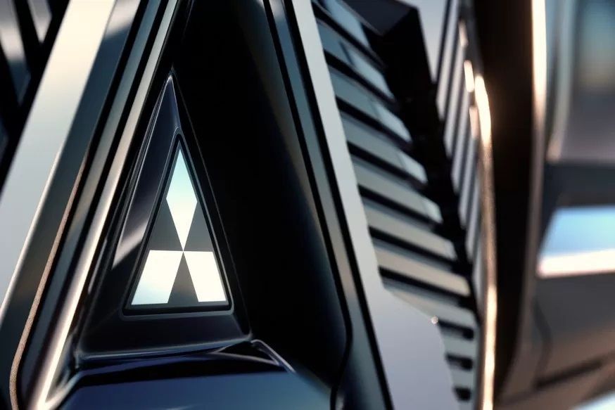 Mitsubishi. Деталь кузова.