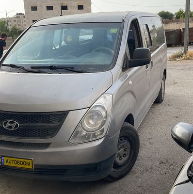 Hyundai i800 с пробегом, 2011, частная рука