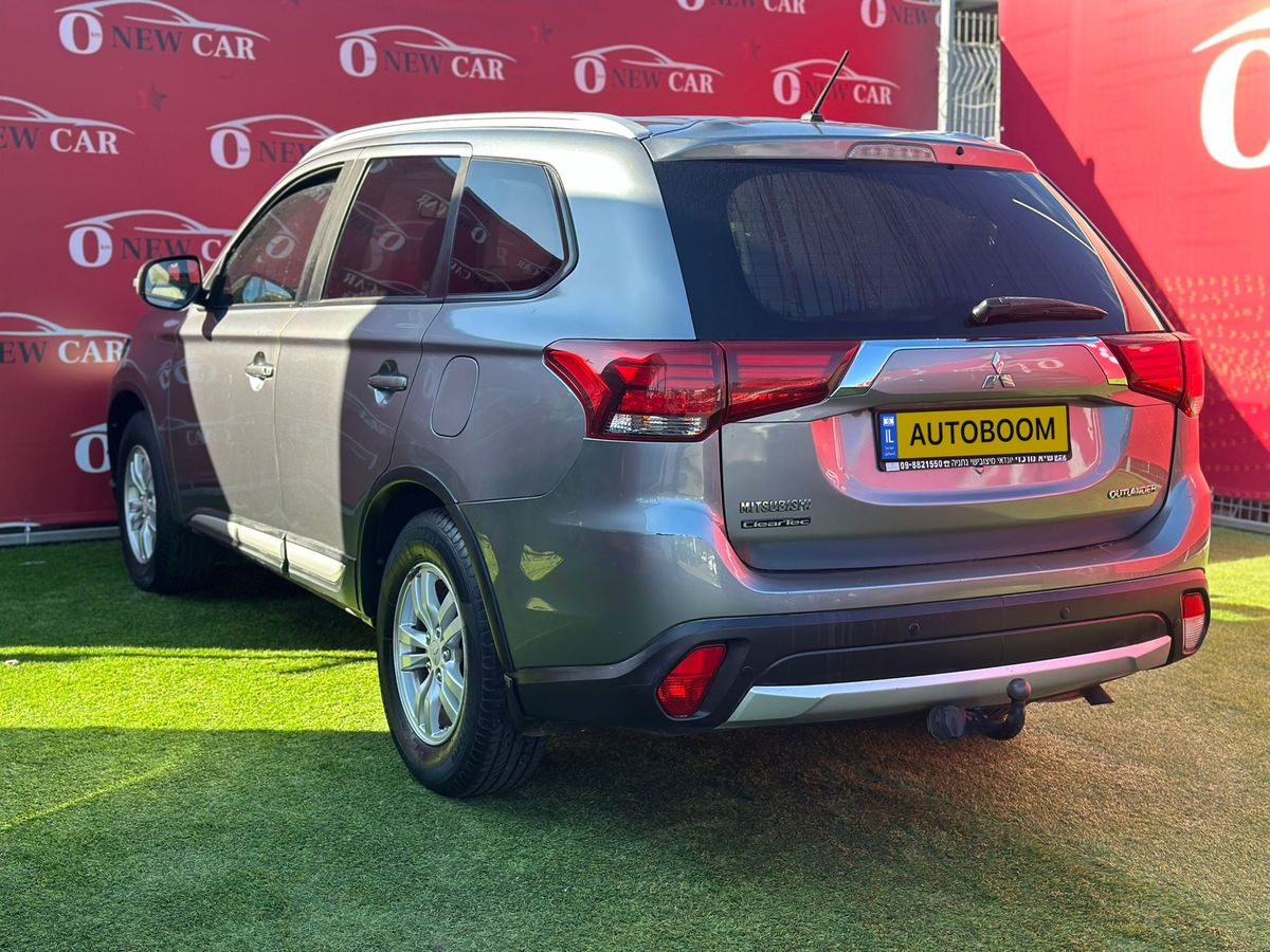 Mitsubishi Outlander 2nd hand, 2016, private hand