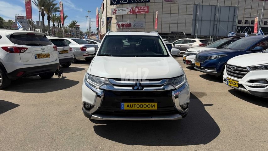 Mitsubishi Outlander 2nd hand, 2016