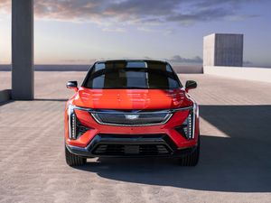 Cadillac Optiq 2024. Carrosserie, extérieur. VUS 5-portes, 1 génération