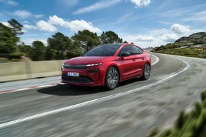 סקודה אניאק קופה iV ‏2025. מרכב, צורה. SUV קופה, 1 דור, שדרוג