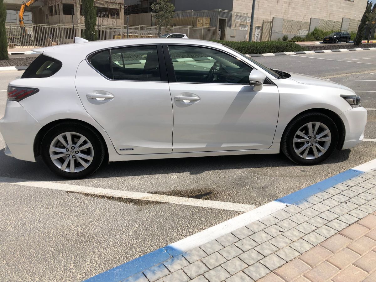 Lexus CT с пробегом, 2015, частная рука