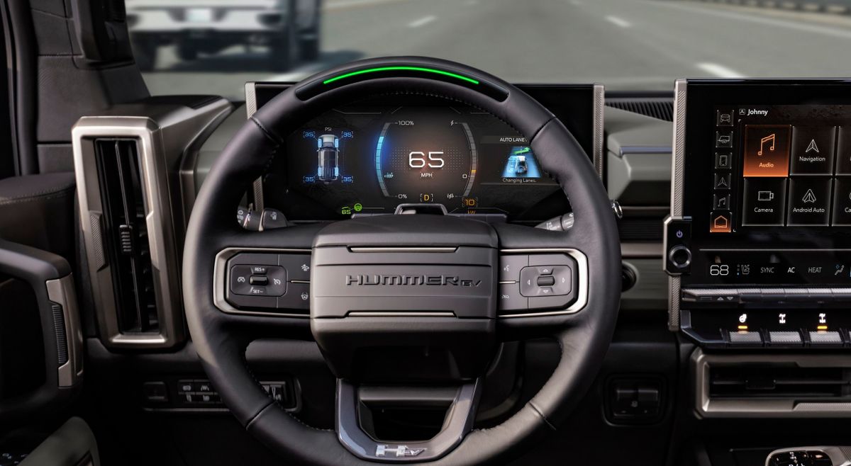 جي إم سي هامر EV 2023. لوحة الأجهزة. SUV ٥ أبواب, 1 الجيل