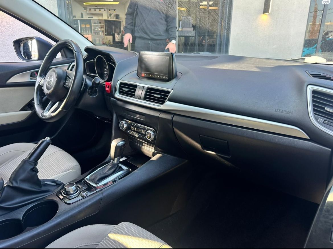 Mazda 3 2ème main, 2018, main privée