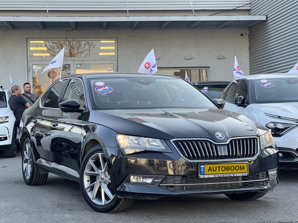 Škoda Superb 2ème main, 2018, main privée