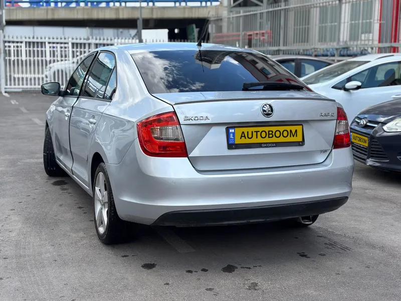 Skoda Rapid с пробегом, 2013