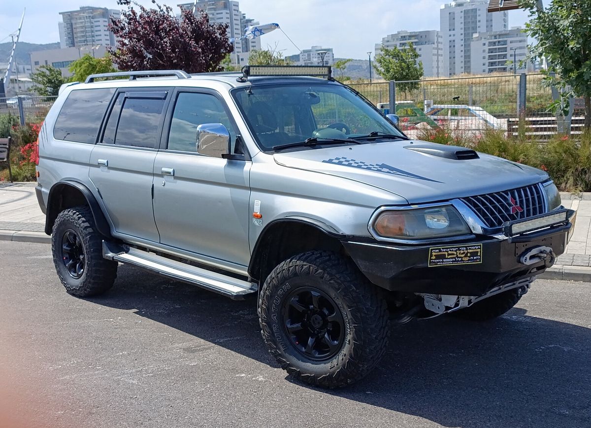 Mitsubishi Pajero с пробегом, 2000, частная рука