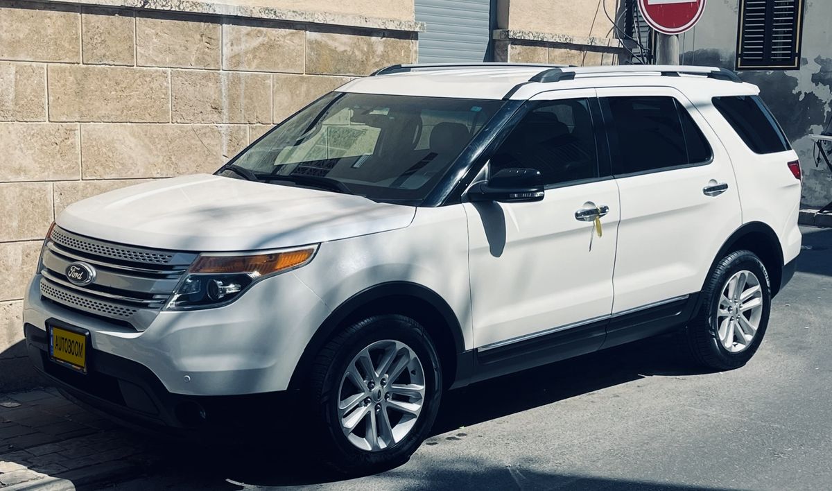 Ford Explorer 2nd hand, 2014, private hand