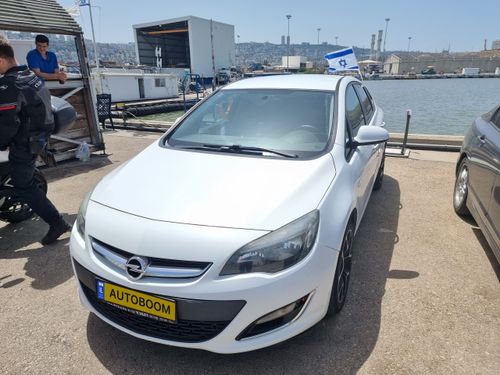 Opel Astra, 2013, photo
