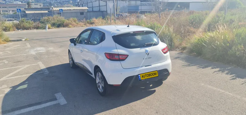 Renault Clio 2nd hand, 2015