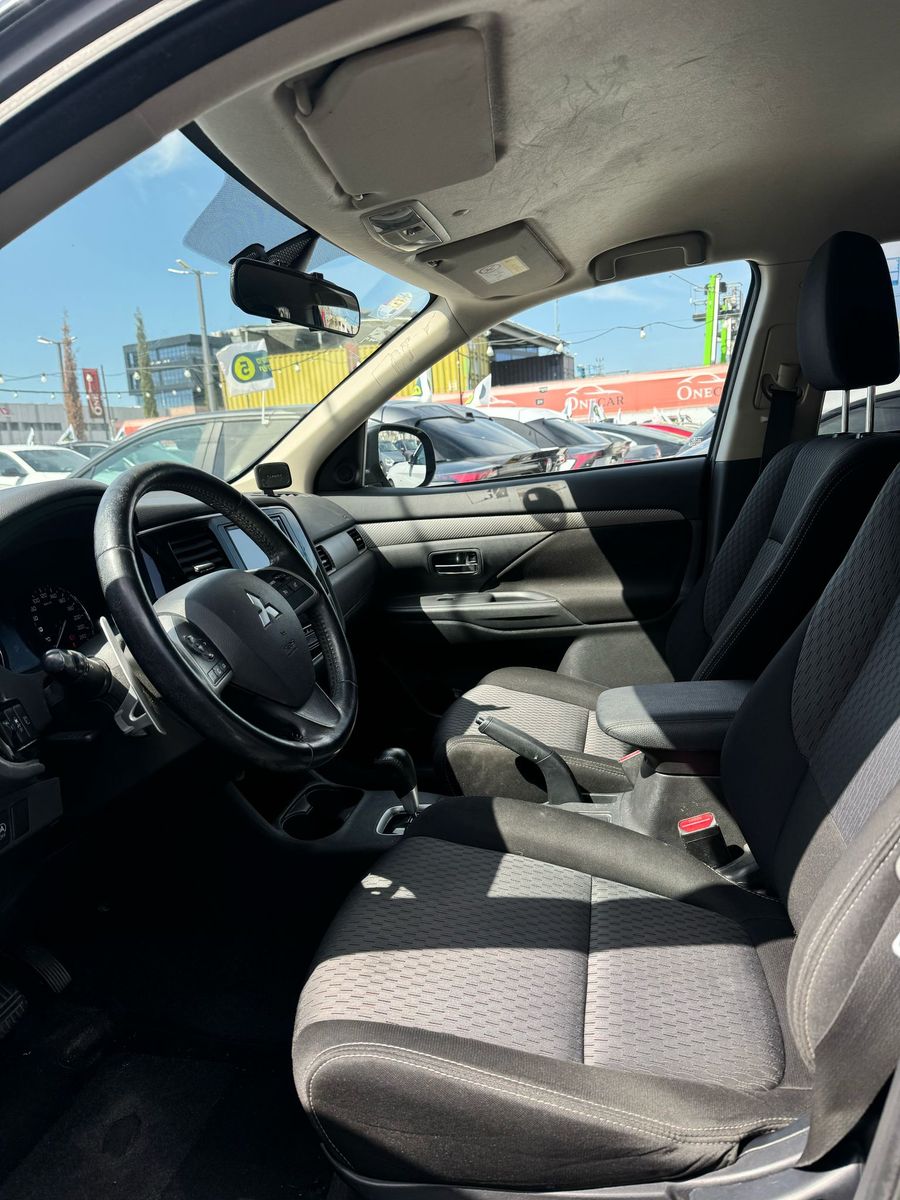 Mitsubishi Outlander с пробегом, 2015