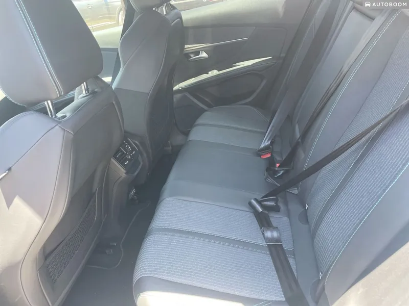 Peugeot 3008 2nd hand, 2024