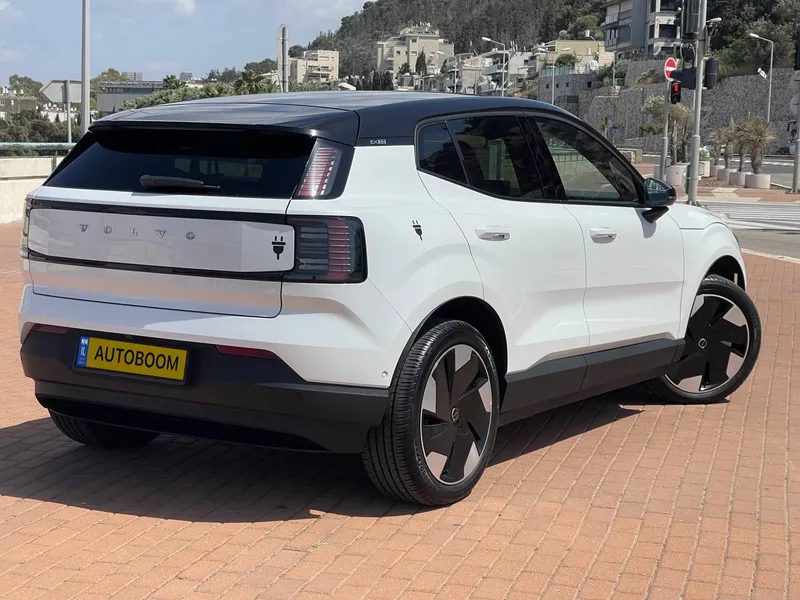 Volvo EX30 с пробегом, 2025, частная рука