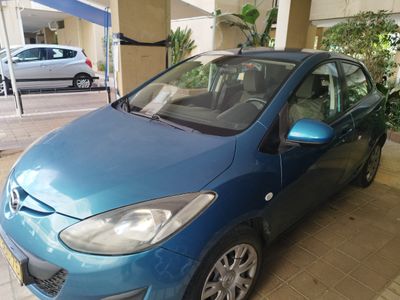 Mazda 2 с пробегом, 2013, частная рука