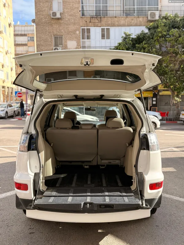 Mitsubishi Outlander 2ème main, 2011