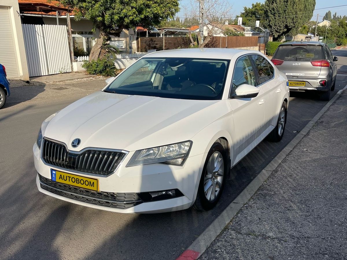 Skoda Superb с пробегом, 2019, частная рука