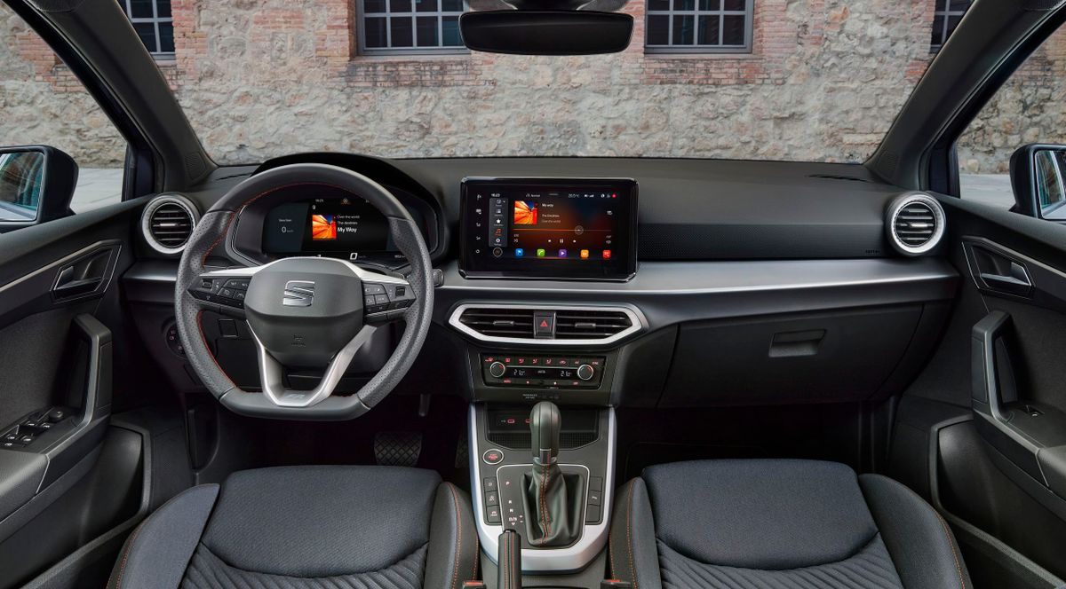 SEAT Ibiza 2021. Передние сидения. Мини 5 дверей, 5 поколение, рестайлинг 1
