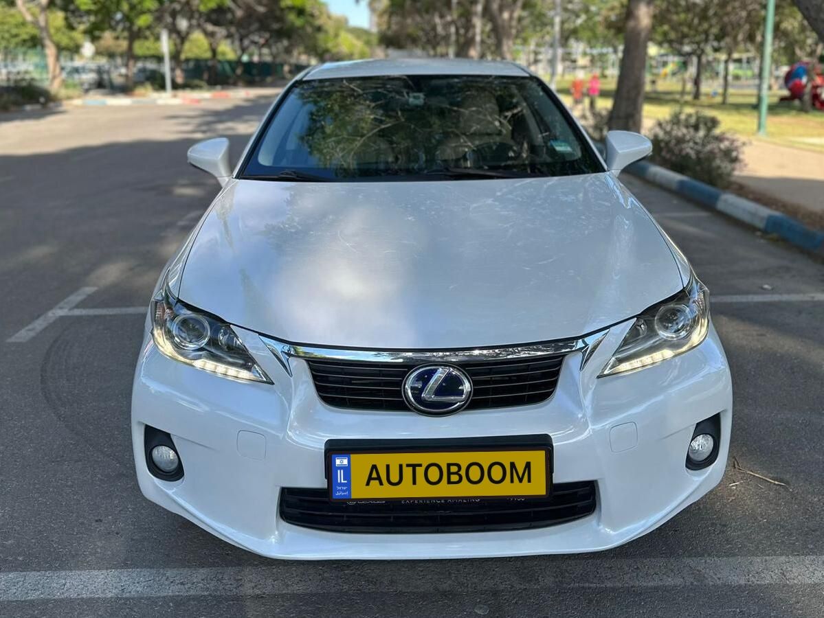 Lexus CT 2nd hand, 2011, private