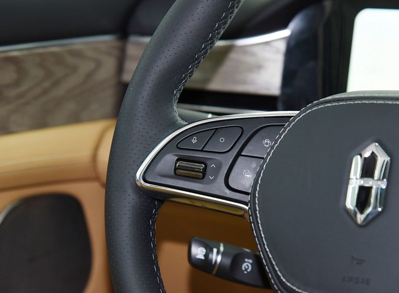 Aito M5 2021. Steering wheel. SUV 5-doors, 1 generation