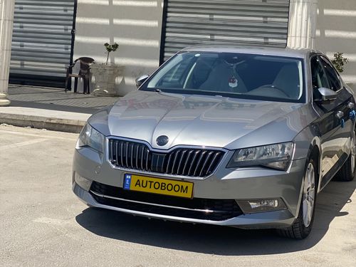 Skoda Superb с пробегом, 2019, частная рука
